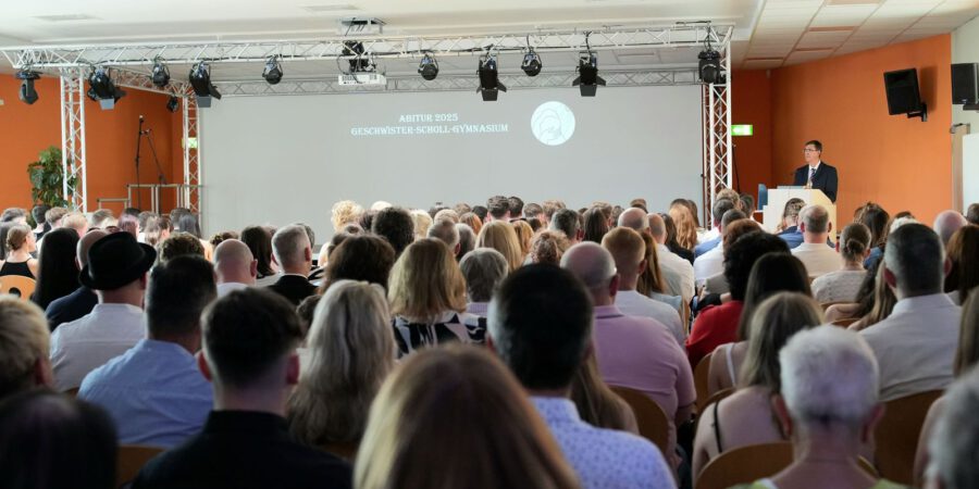 GSG verabschiedet 007er-Abiturjahrgang 2025 GSG verabschiedet 007er-Abiturjahrgang 2025