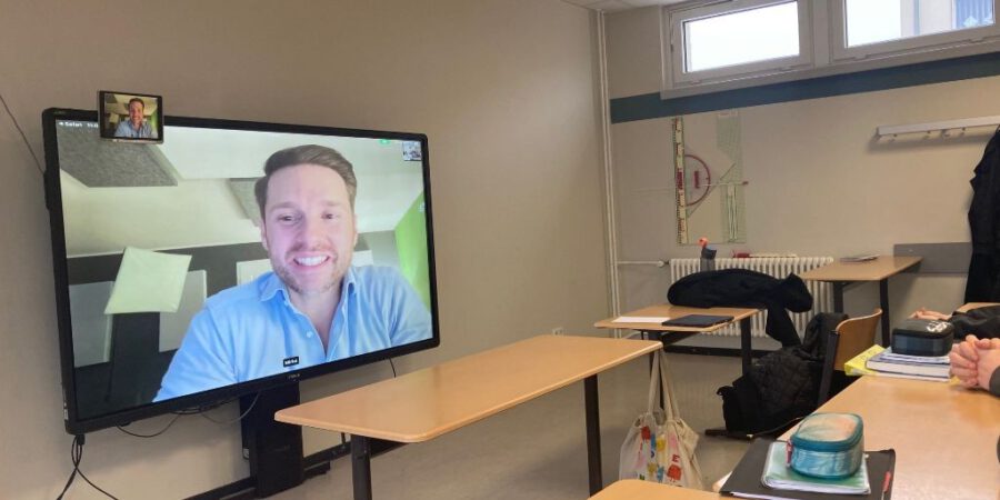 Politikunterricht live und digital: Auftakt mit MrWissen2go