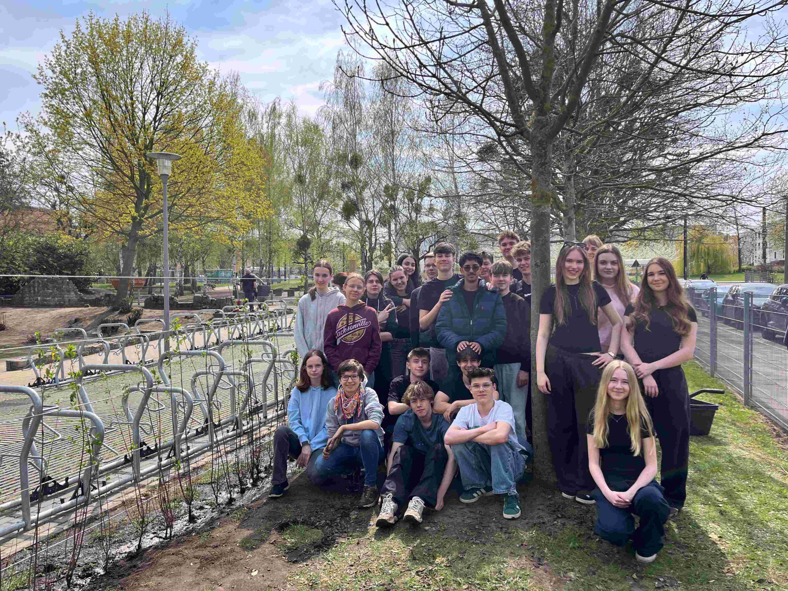 Scholl pflanzt – Förderverein spendet